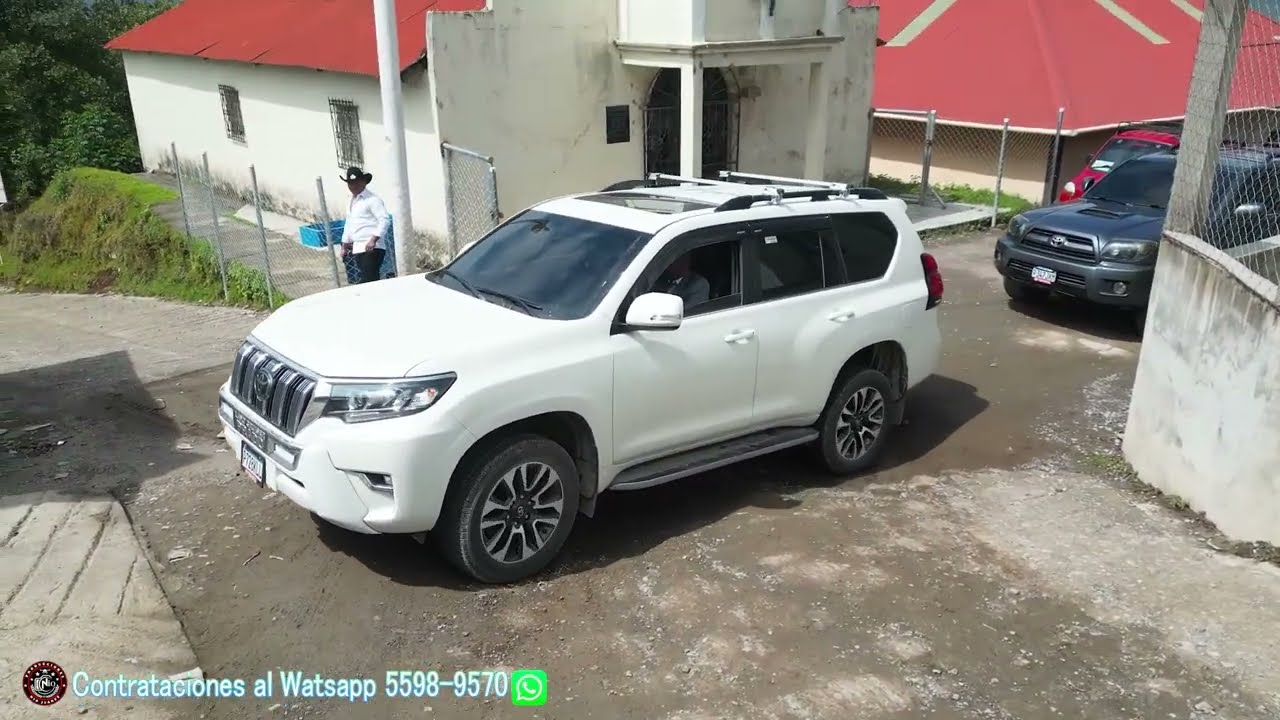 Celebrando los 48 años de don Pablo  (Chilango) en Majcha,  Soloma - Nacho Juárez y Eugenio Pedro