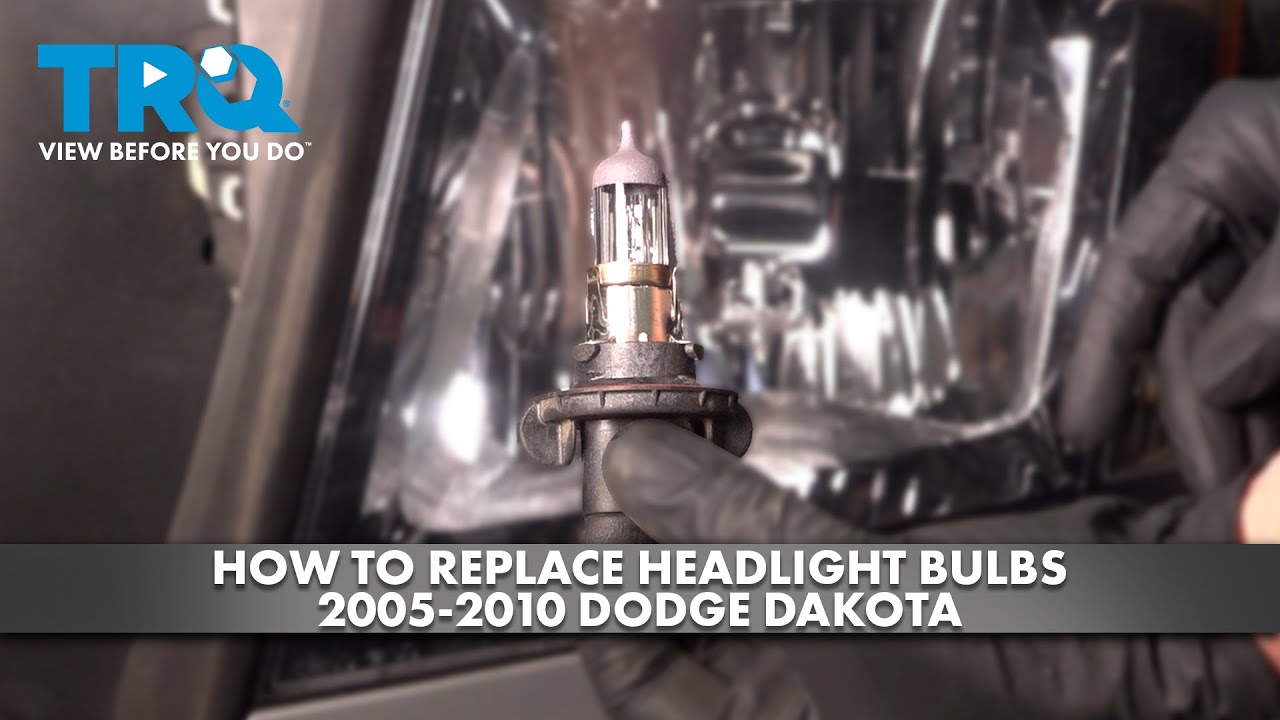 Как заменить лампу в фарах Dodge Dakota 2005-2010