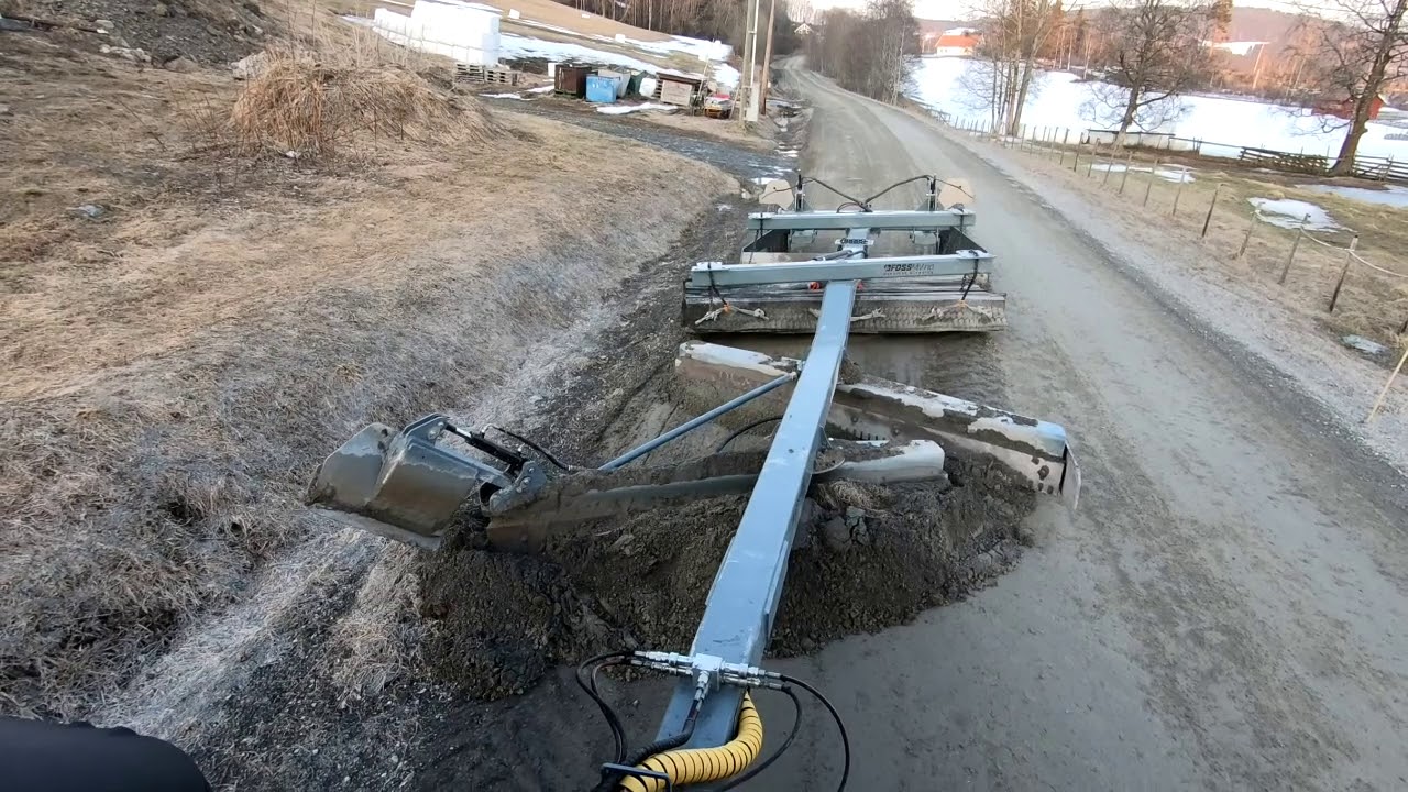 Se her hvordan det gikk da FMV Kompiskrape 280 møtte på en stor stein under testkjøring!