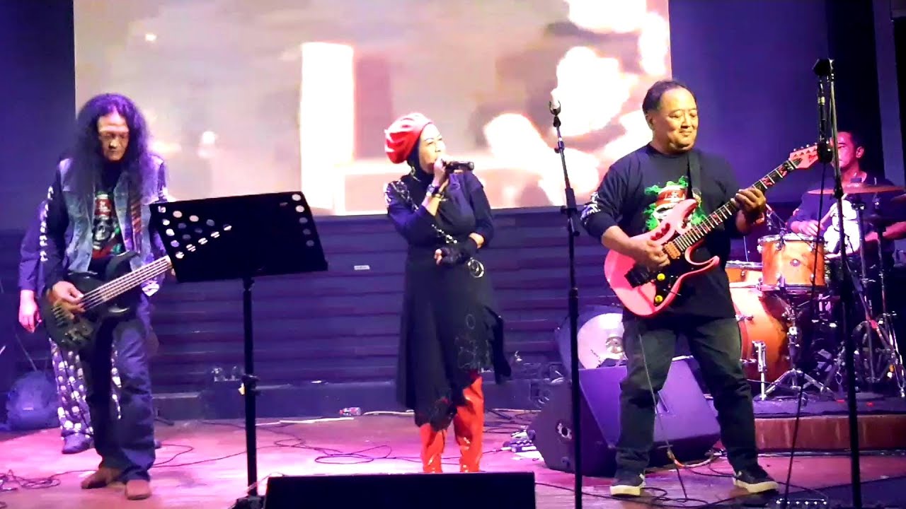 Laskar Metal Feat Ipunk POWERMETAL, Cinta Rini - Cita Yang Tersita live at Colors Pub & Restaurant