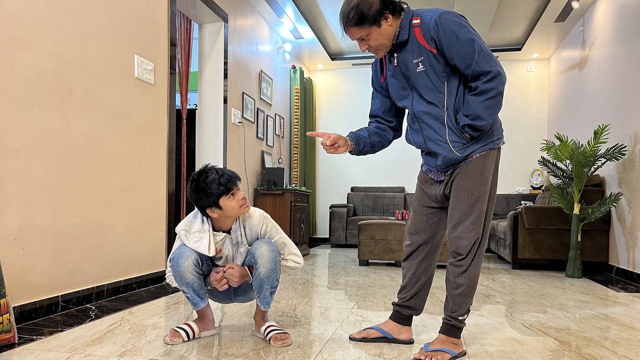 Papa Ne Om Ko Murga Bana Diya 😂 *Punishment*