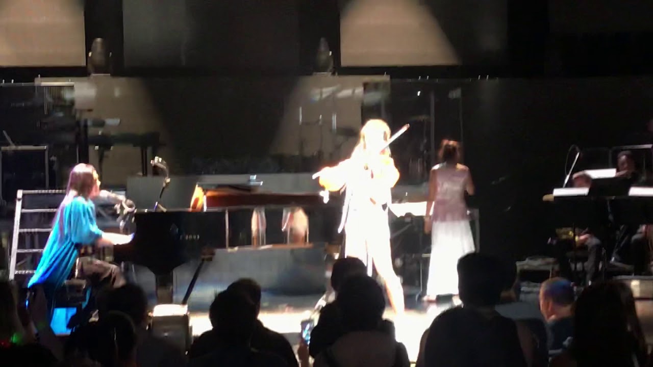 Young and Beautiful - Lindsey Stirling / Amy Lee