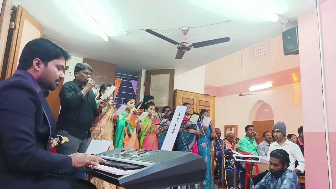இன்று நமக்காக மீட்பர் பிறந்துள்ளார்#christmas#responsesong#holymass#catholicsongstamil #blessing
