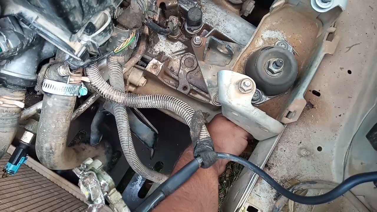 Troca do cabo da embreagem com regulagem automática no meu Peugeot 207.