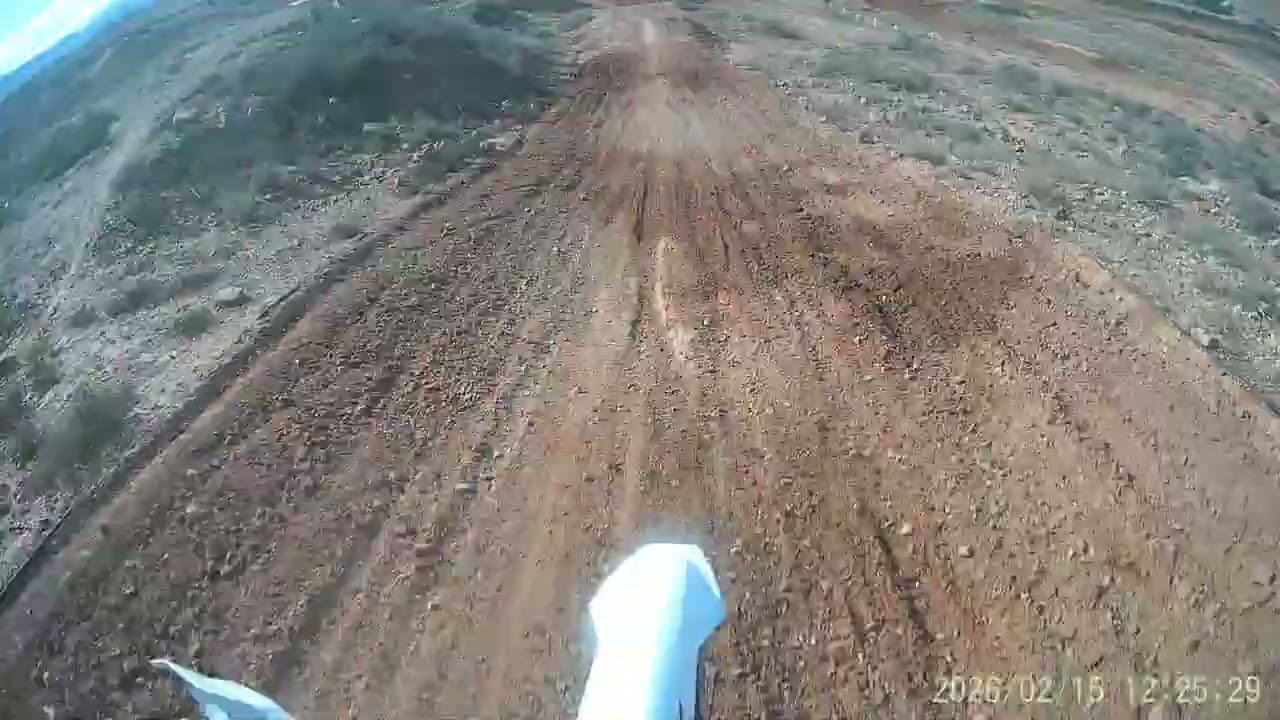 1 vuelta en el circuito de motocross de Calatorao ( Zgz ) Husqvarna Tc 250 