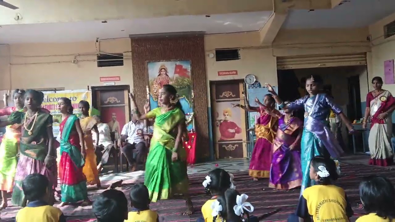 Ghallu Ghallu song dance performance by SSSM Saroornagar students 