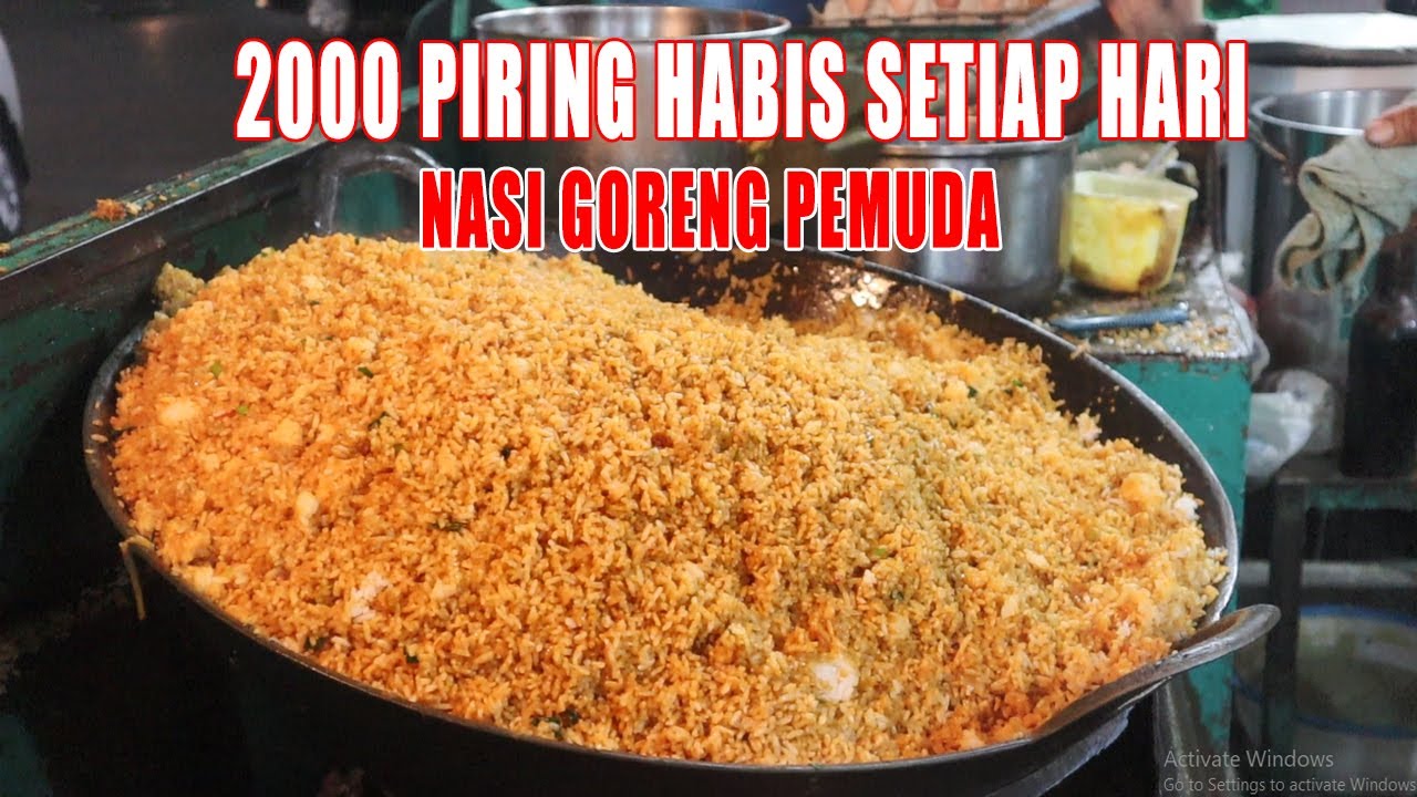 INDONESIA STREET FOOD~SEPERTI INI CARA MENGGOYANG NASI GORENG VIRAL PEMUDA~200KG HABIS SETIAP MALAM