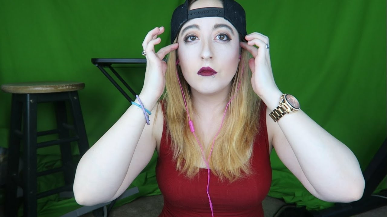WHEN YOU TRY TO EVEN OUT YOUR EYELINER