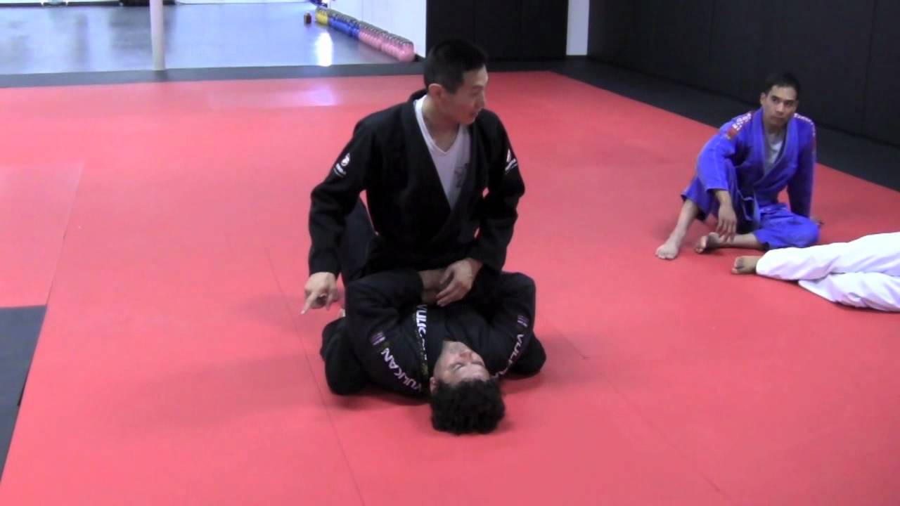 SMASH GYMS | JOE MOREIRA MOUNT ESCAPES PART 1