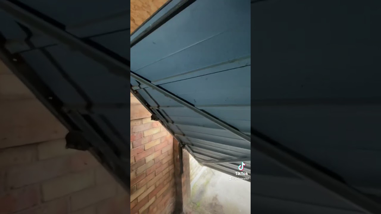 Garage door repair, early twin overhead spring type #garagedoorrepair garador here&rsquo;s how to repair