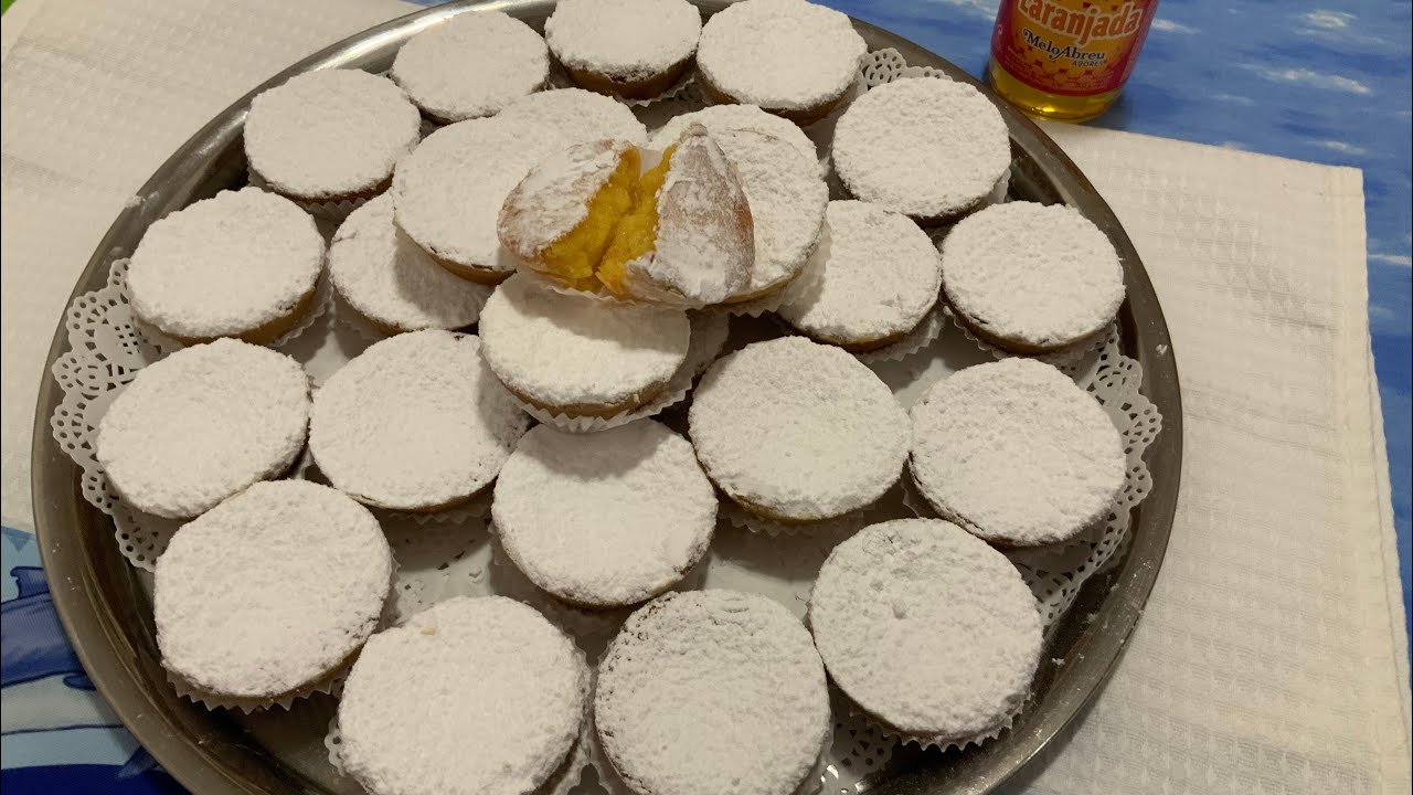 Queijadas da Vila á minha Maneira...Sabor dos Açores Leonor Santos