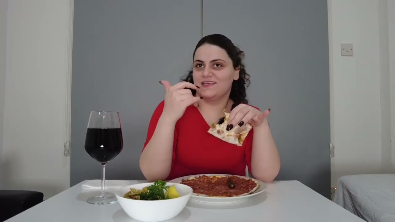 BEN DELİ MİYİM???Diye düşündüren İŞ ANILARIM  PART 1 #türkçemukbang #mukbang #lahmacun 