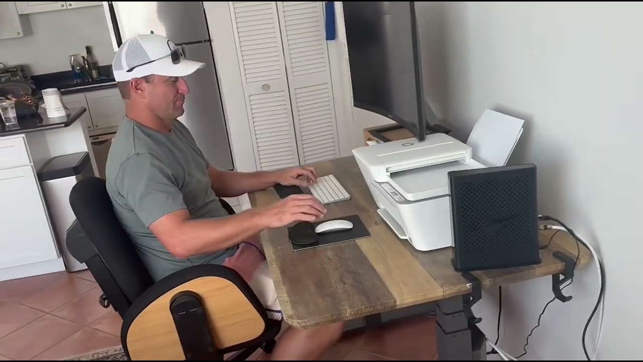 Vari Electric Standing Desk review and demo