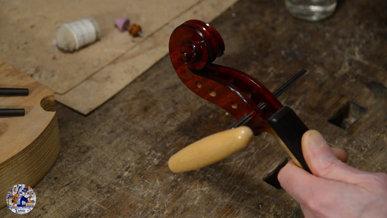 2 - Adattamento piroli di violino - Alesatura dei fori della cassetta