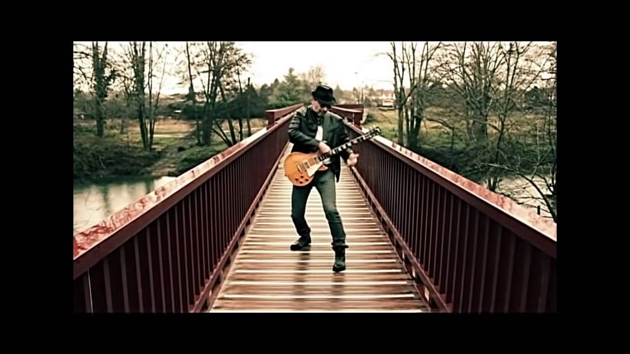 Amadeus - Nos Chaînes (Music Video)