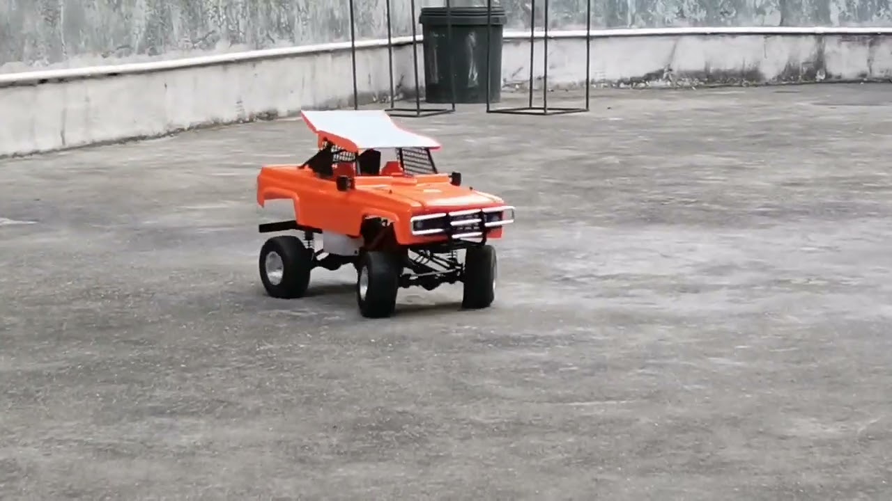 Toyan Rc Craler with Single Clinder Engine