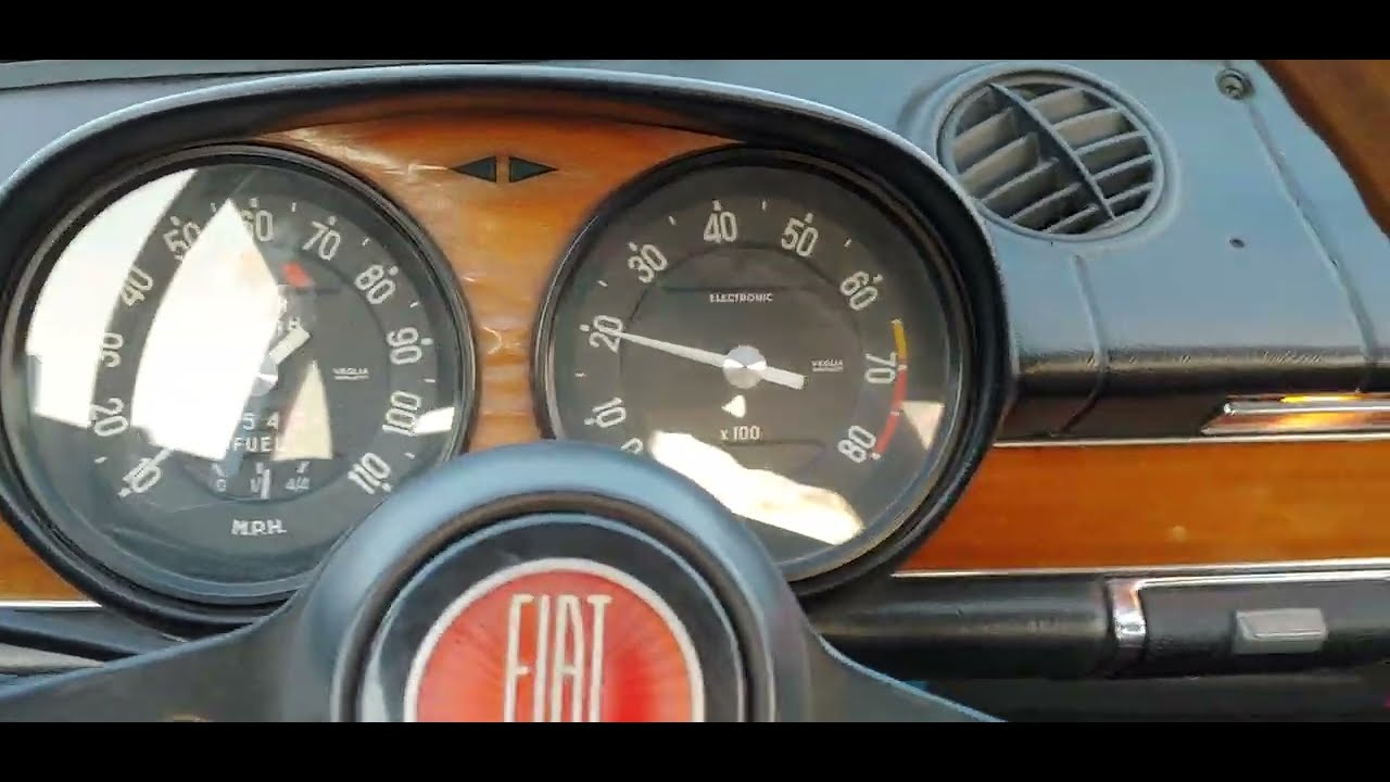 1971 Fiat 850 Sport Coup&eacute; Drive