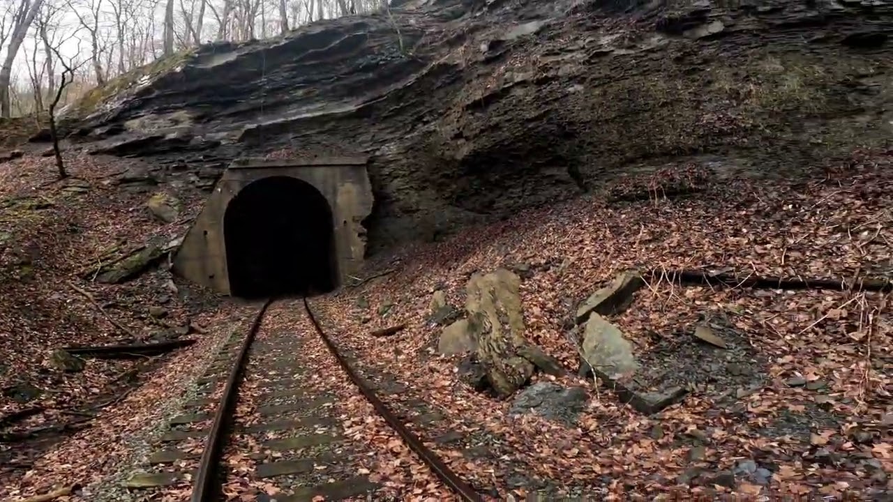 twin train tunnels in hazard ky 2 more tunnels down  yerkeys ky