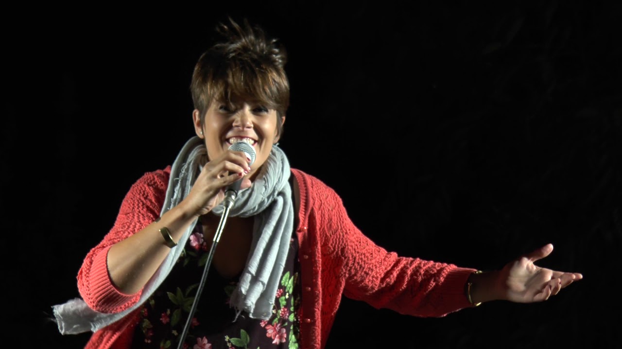 Una d'amor, interpreten Mireia Vives i Borja Penalba