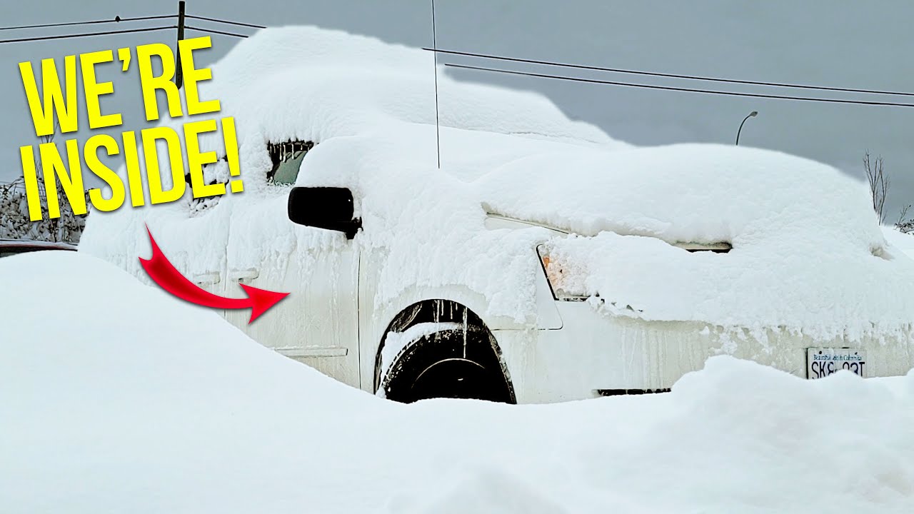 WINTER STORM (Car Life in Vancouver) Doors Frozen Shut!
