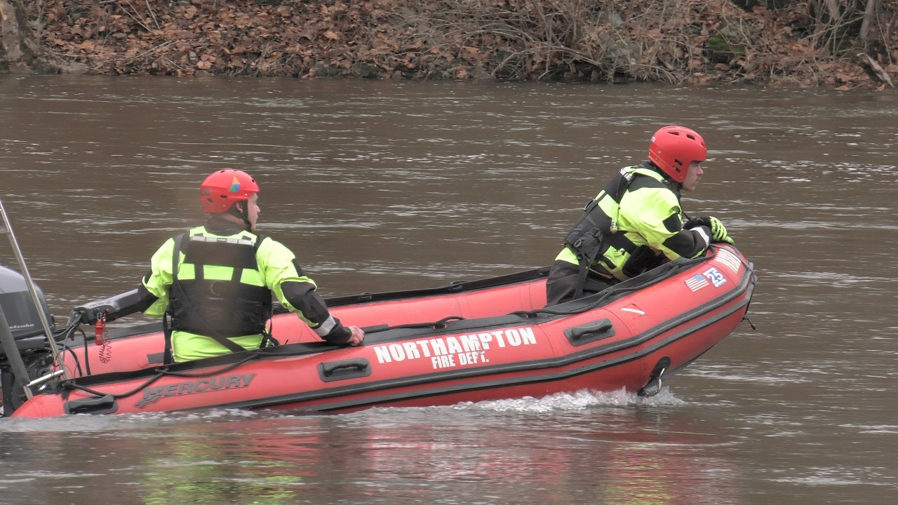 Marine units searching Lehigh River for man running from police