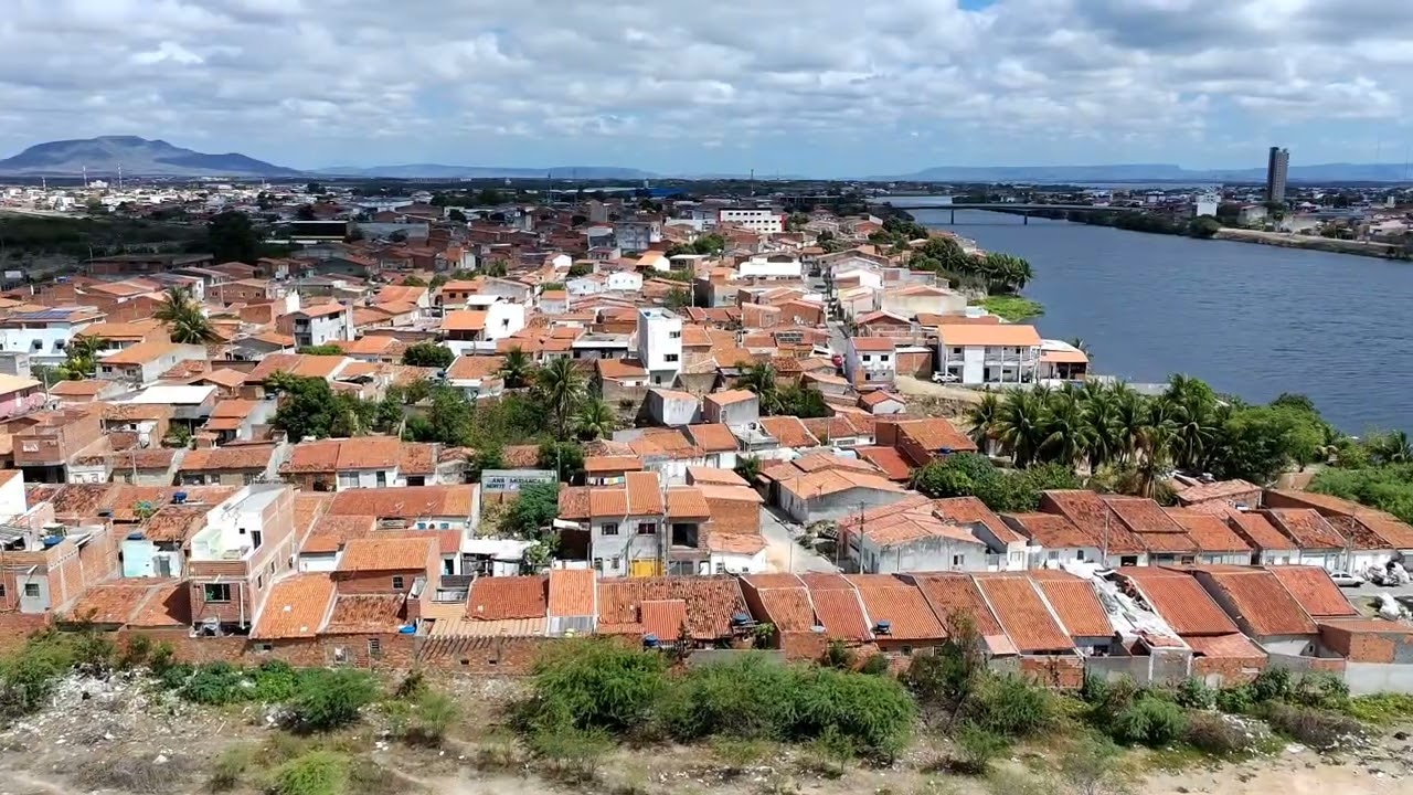 Paulo Afonso Bahia passando pelo bairro Prainha ao destino bairro centenário