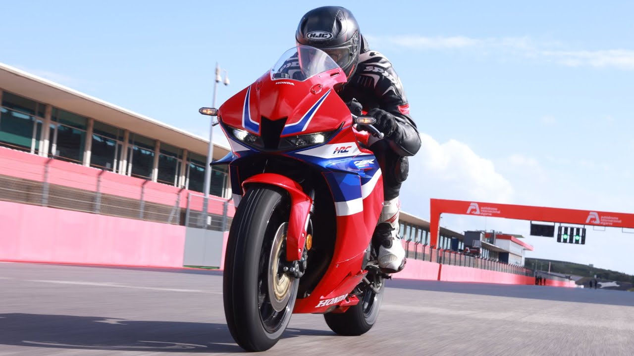 Essai Honda CBR600RR 2024 : retour gagnant ?
