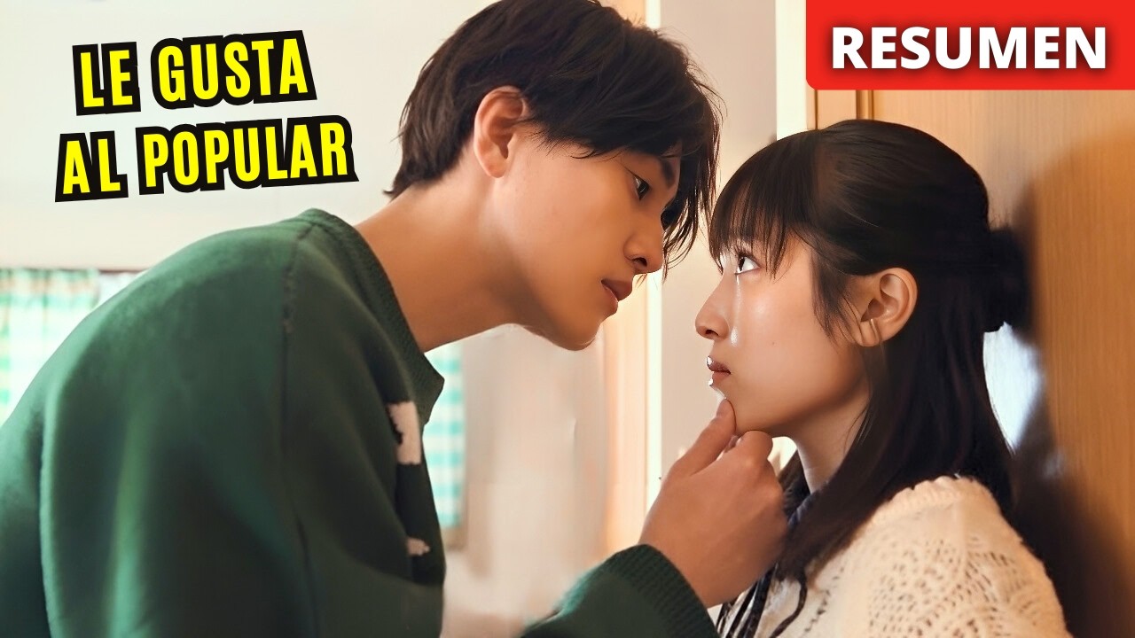 🔥EL CHICO MAS POPULAR SE ENAMORA DE LA CHICA TIMIDA Y LA BESA A ESCONDIDAS