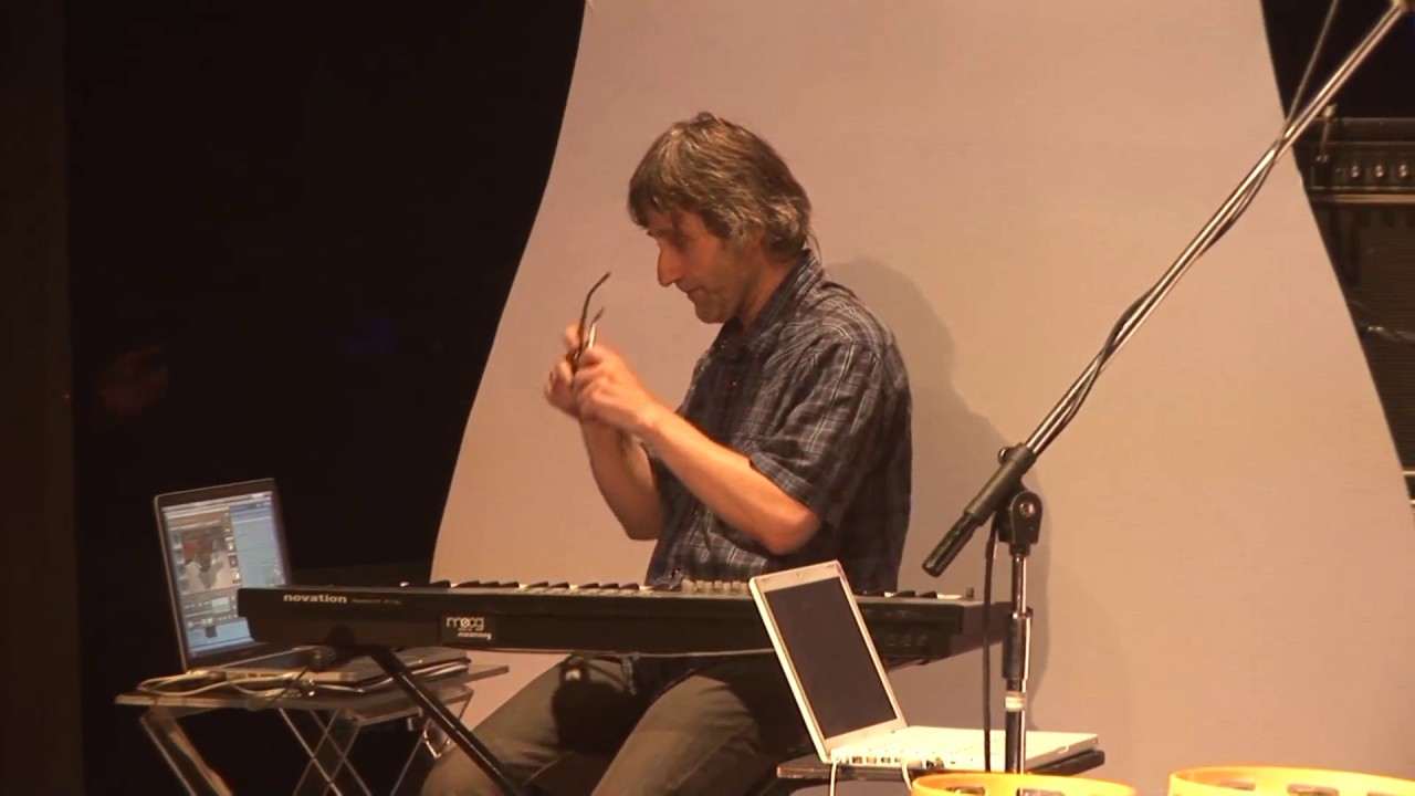 Claudio Cardone plays Spinetta