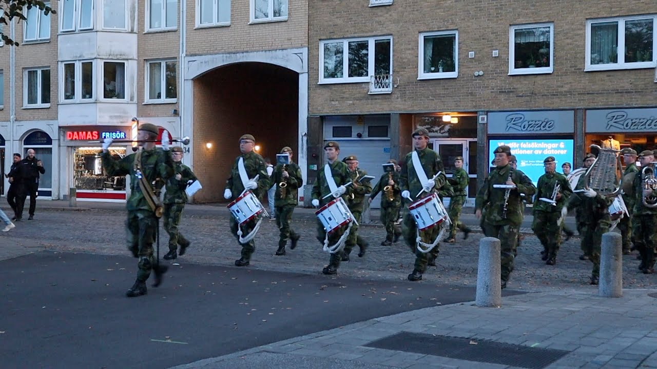 Hemvärnets Musikkår Ystad - Stadsmarsch i Trelleborg måndagen den 23 september 2024