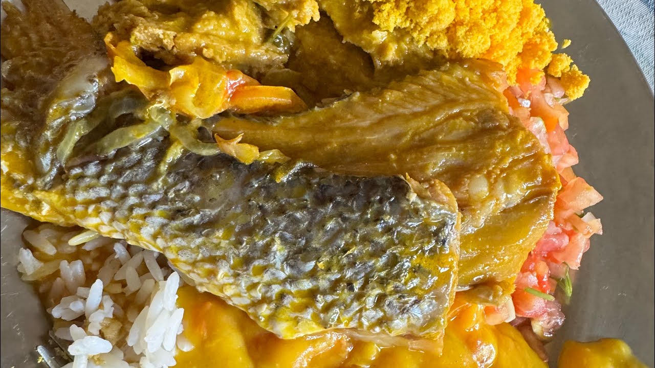 #bobo de camarão arroz salada moqueca de peixe arroz 😋🐓