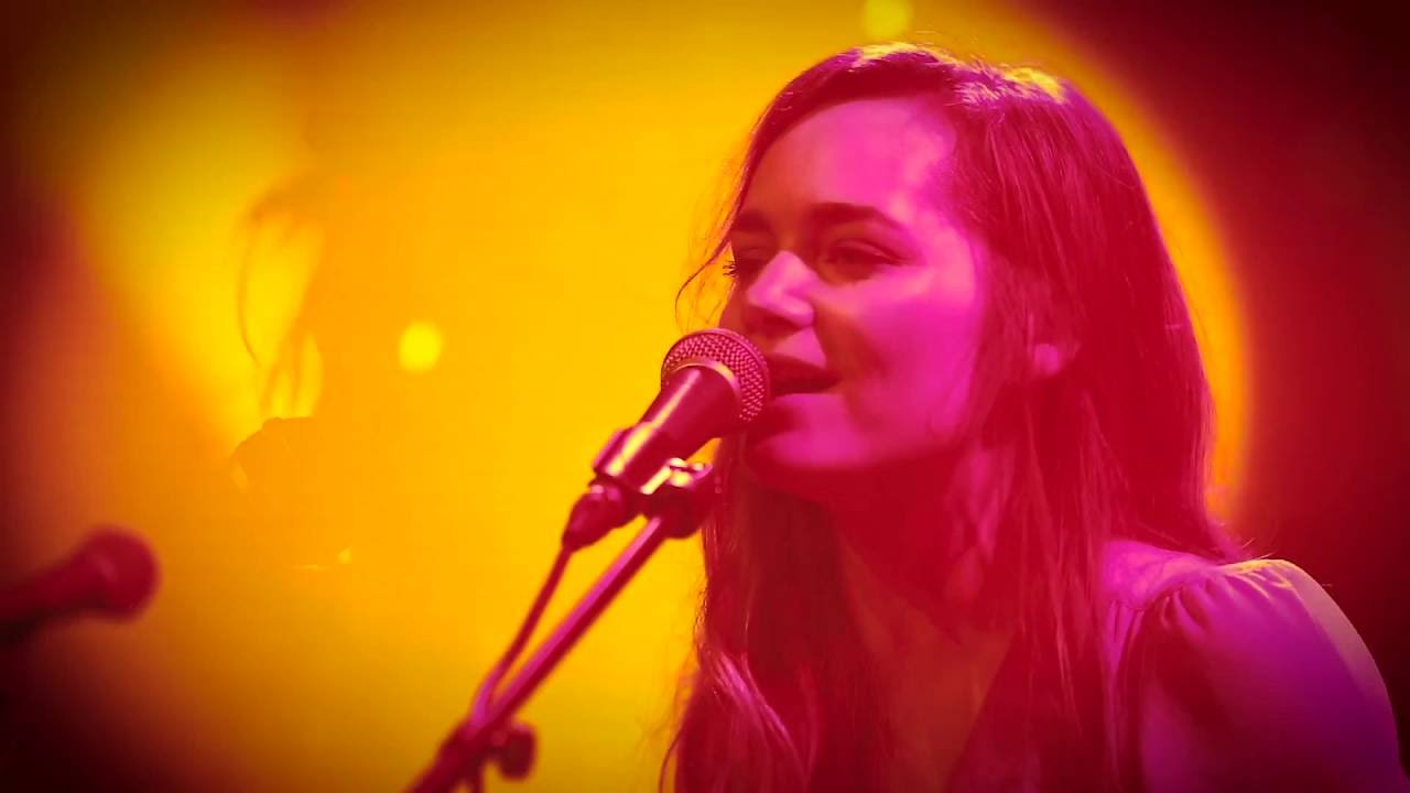 Aliose - Loin (vidéo live - Radio Edit)