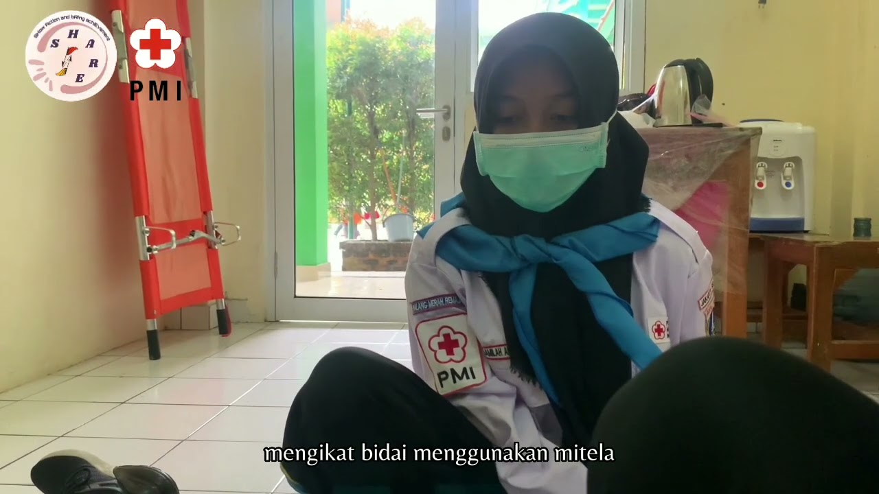 Pertolongan Pertama Korban Patah Tulang Tertutup - MTsN 13 Jakarta [Lomba SHARE SMKN 28 Jakarta]