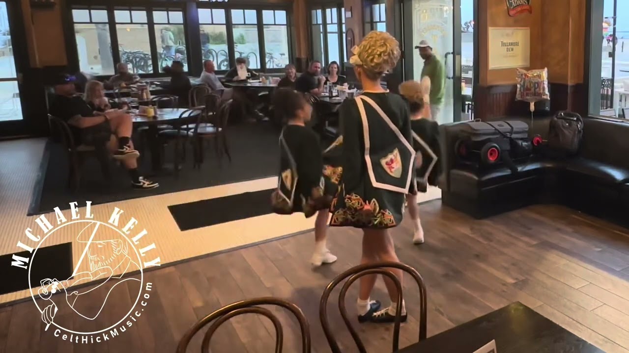 “The Whiskey Set” - CeltHickMusic for IRISH WEDNESDAY at Hennesey’s Tavern in Hermosa Beach, CA