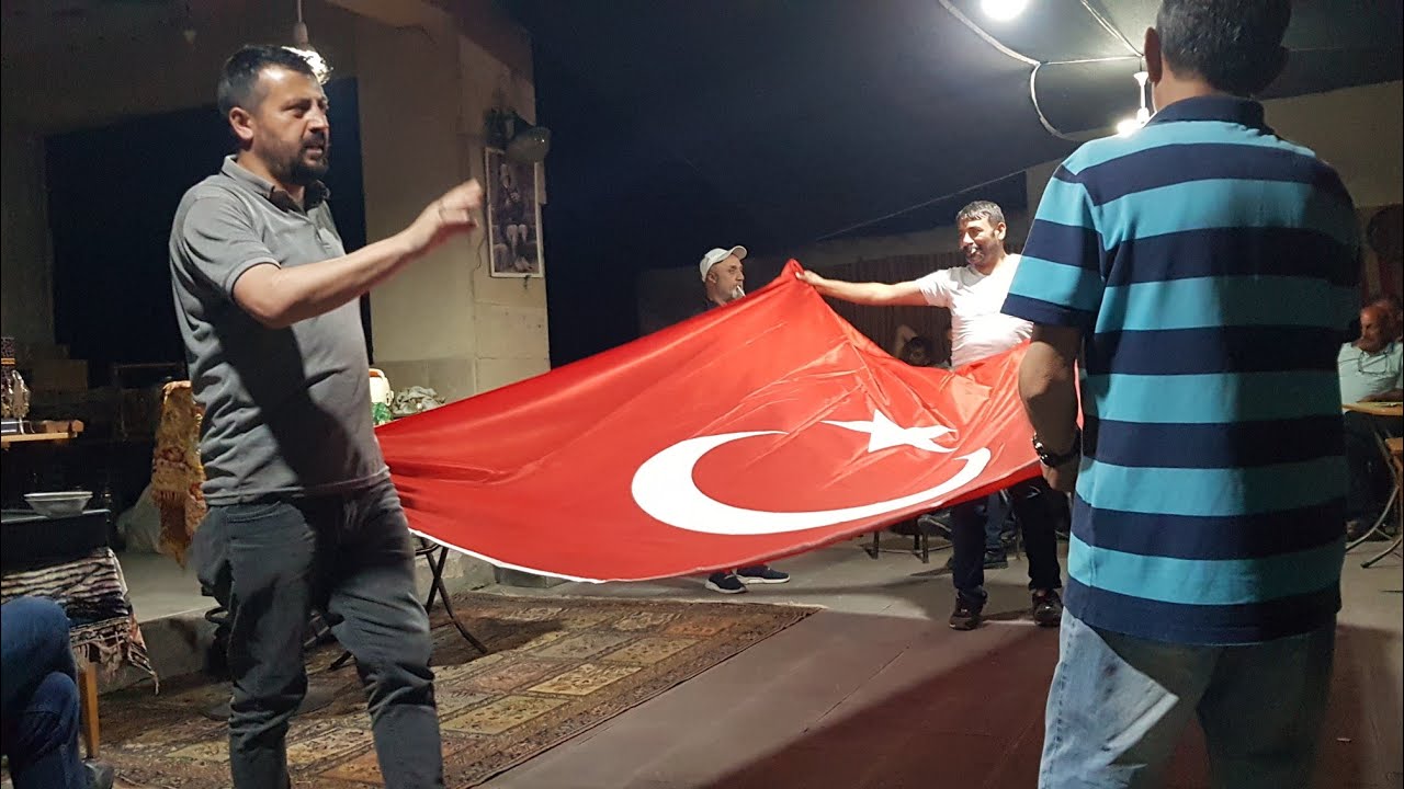 Çok Ucuz Ürünlerin Olduğu Kütahyada Antika Mezatı ..