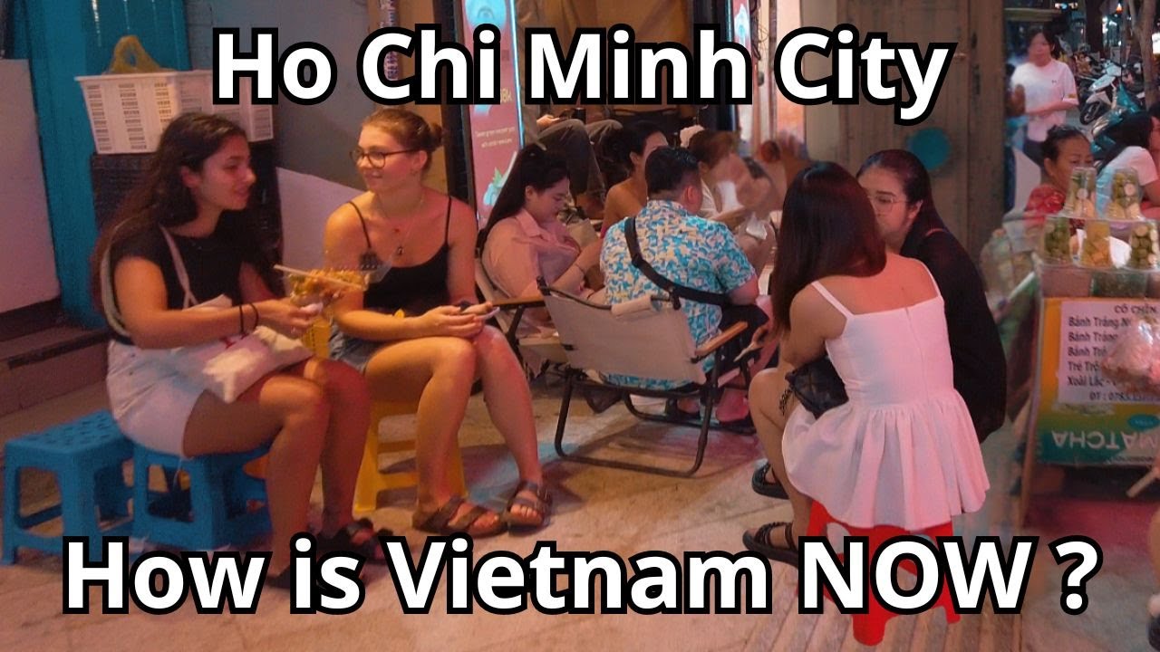 What is SUNSET like in Vietnam? Ho Chi Minh City is BEAUTIFUL at Sunset - Vietnam Walking Tour