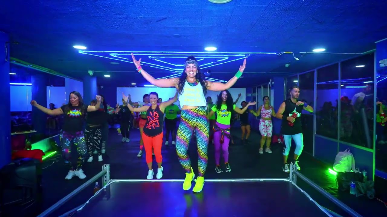 EL METE JALA - La banda de Nayo | Zumba fitness