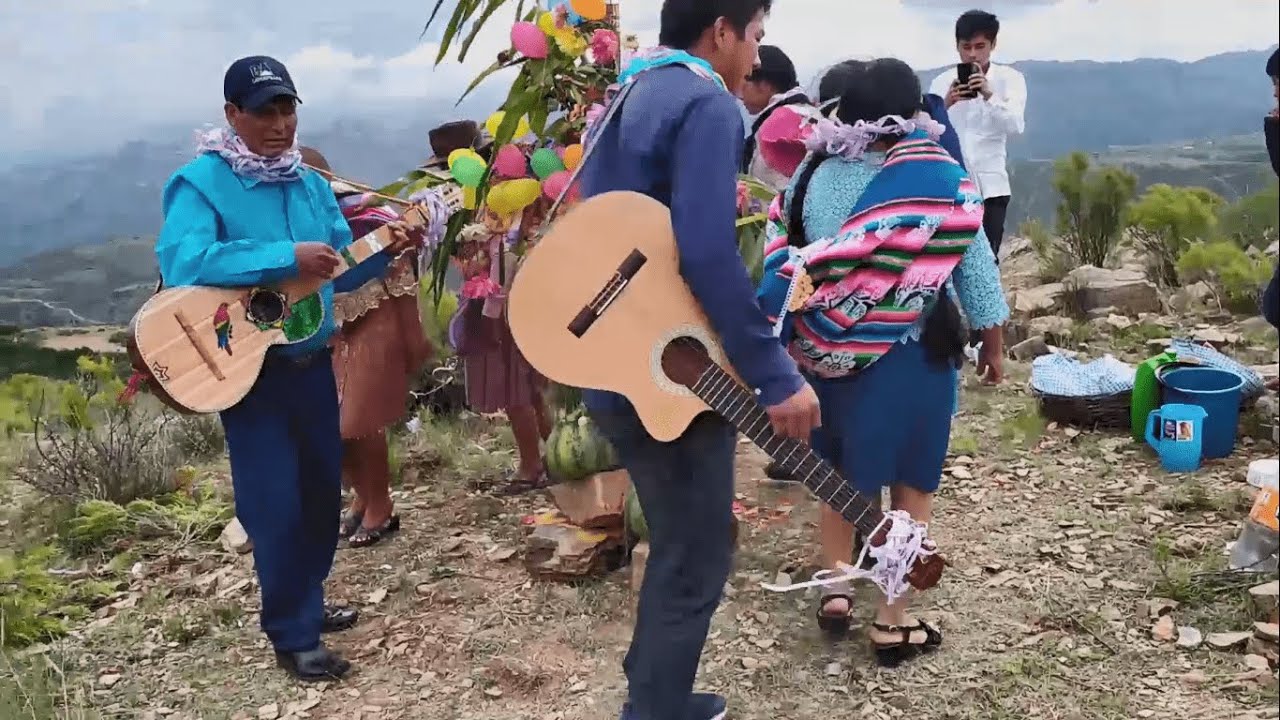Quintín Vedia y las Amantes de la Cultura _Traición (Mediana)