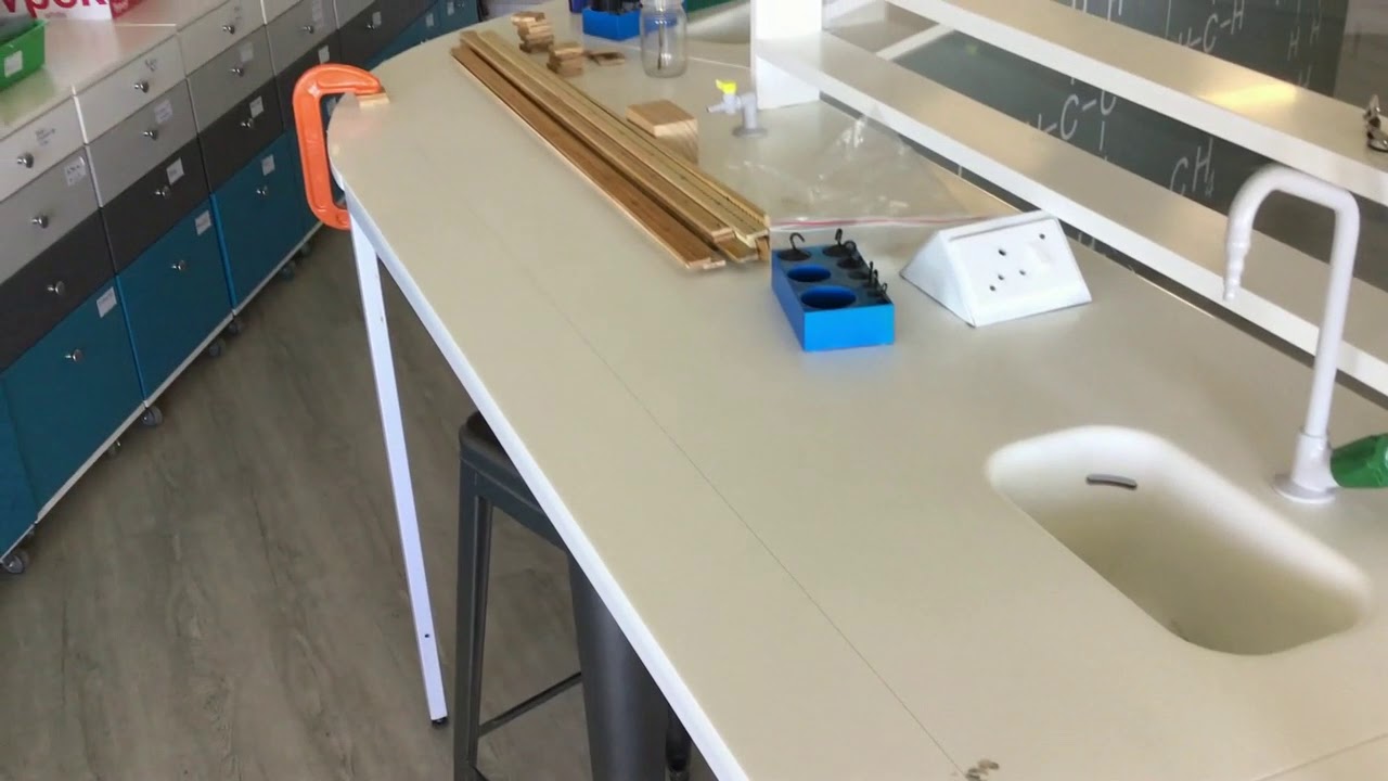Young Modulus Experiment Setup - AS level Physics