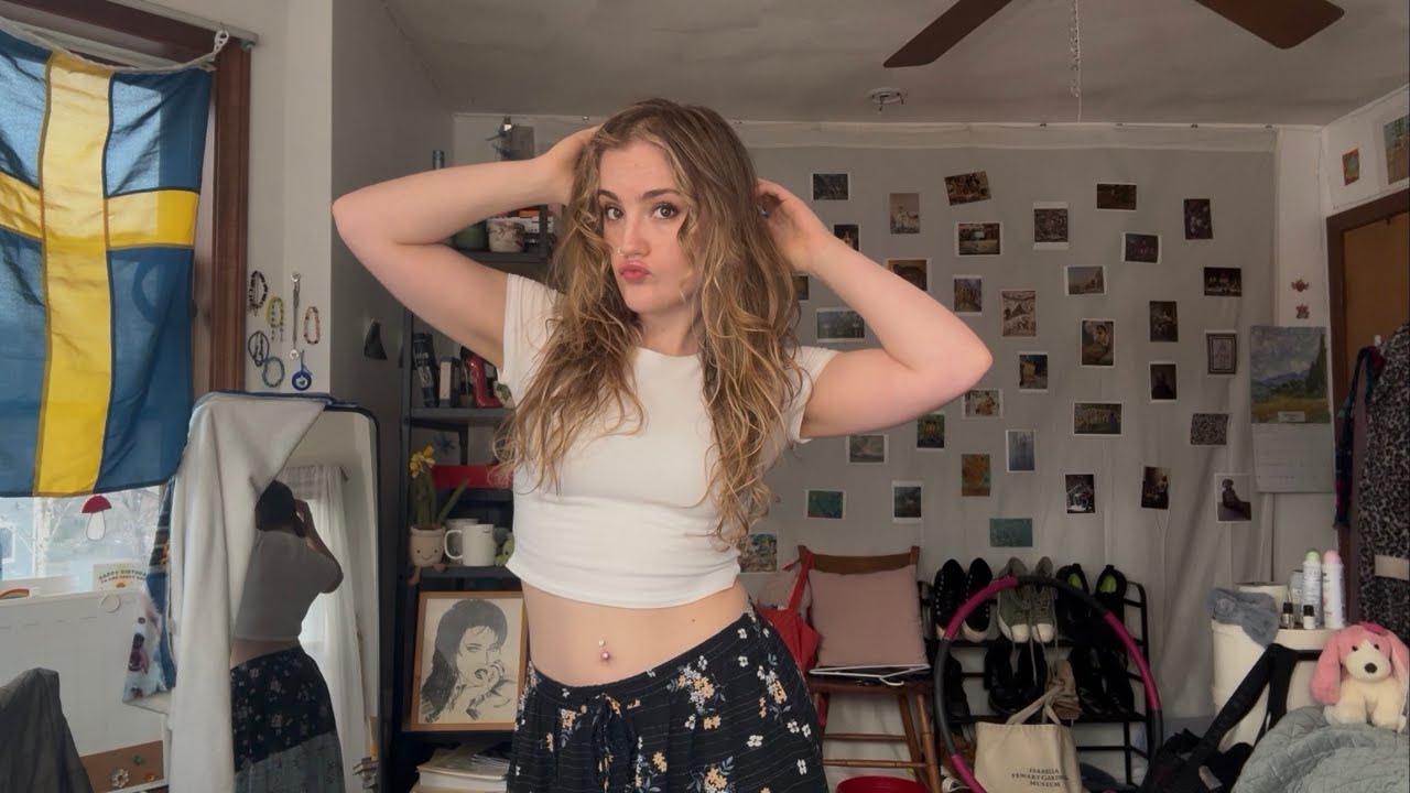 it’s okay to chill 😌💓 ASMR Affirmations & Personal Attention (come hang out & i do ur makeup)