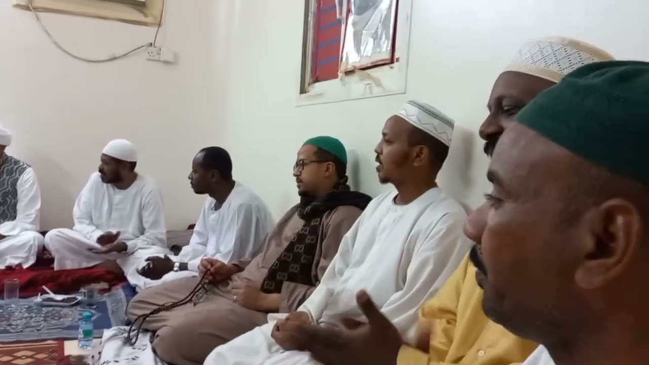 طه مليح اللون ، الراوي و المادح العجيب المعتّق  برير الشيخ المجذوب ، دار المحبة ..