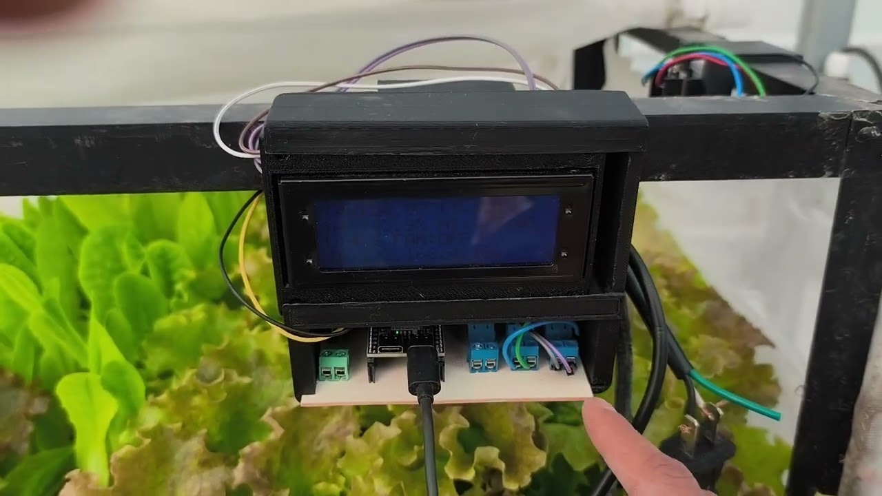 Cámara de germinación automatizada para producción de plántulas de hortalizas usando una ESP32