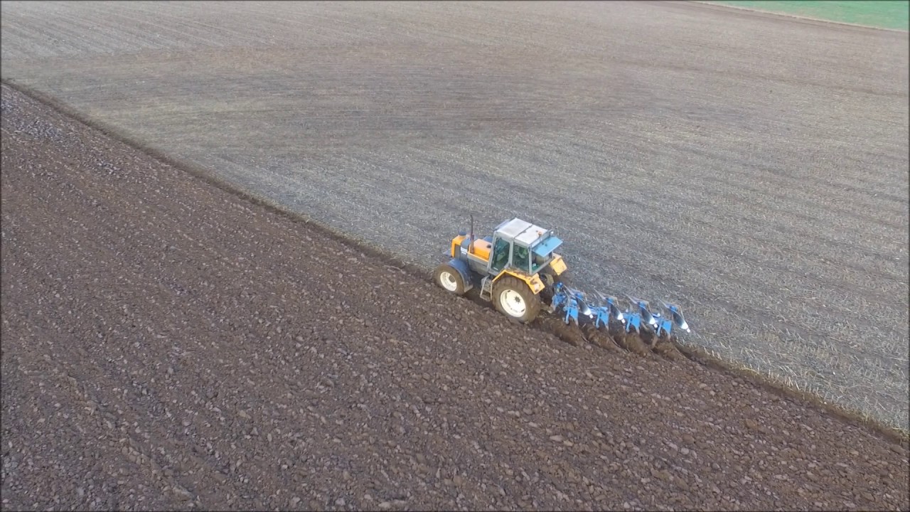 Labour / Renault 120.54 & charrue Lemken / FullHD [DJI phantom 3]