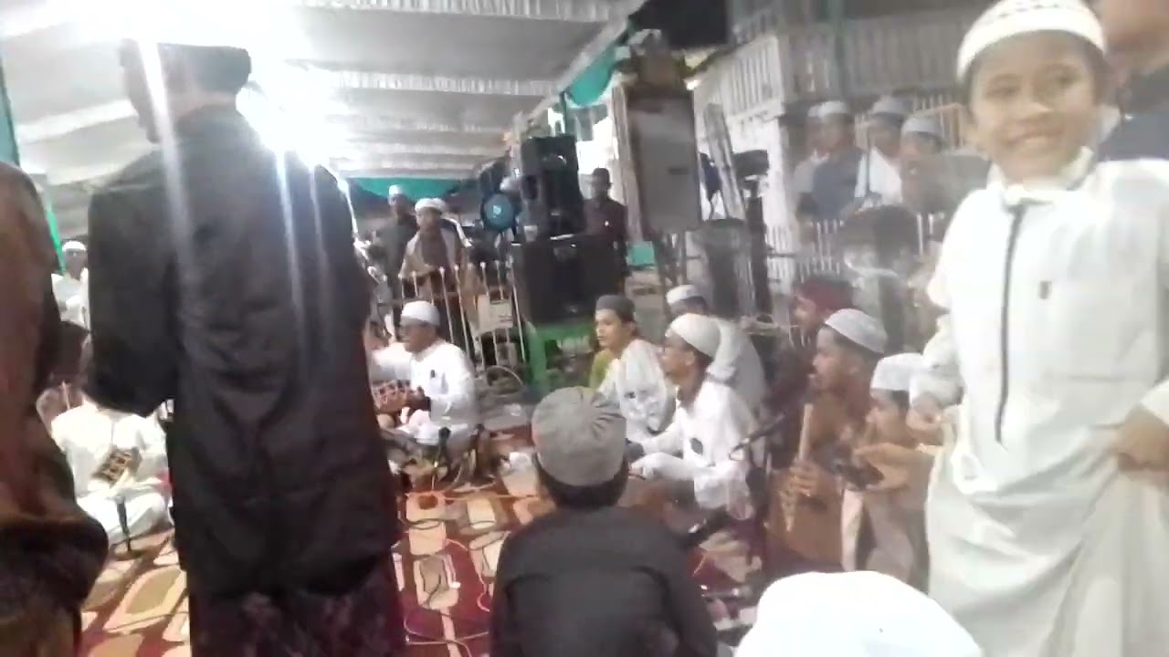 MARAWIS /DI KAMPUNG AL MUNAWAR