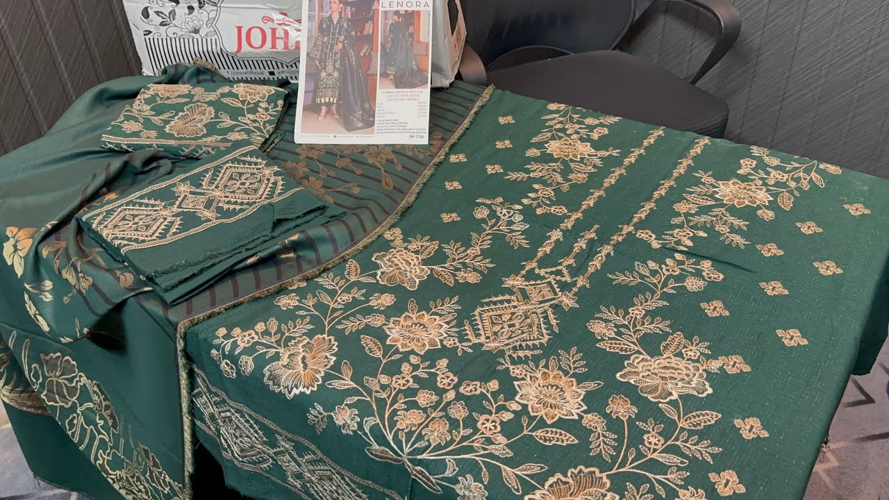 Johra Vol-Alenora Peach Dhnak Lexury Embroiderd | Stapel Whool Jacqurad Shawl Winter Collection