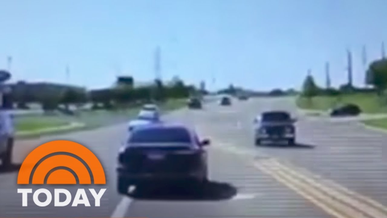 Good Samaritan Drives Into Car When Driver Has Seizure At Wheel | TODAY