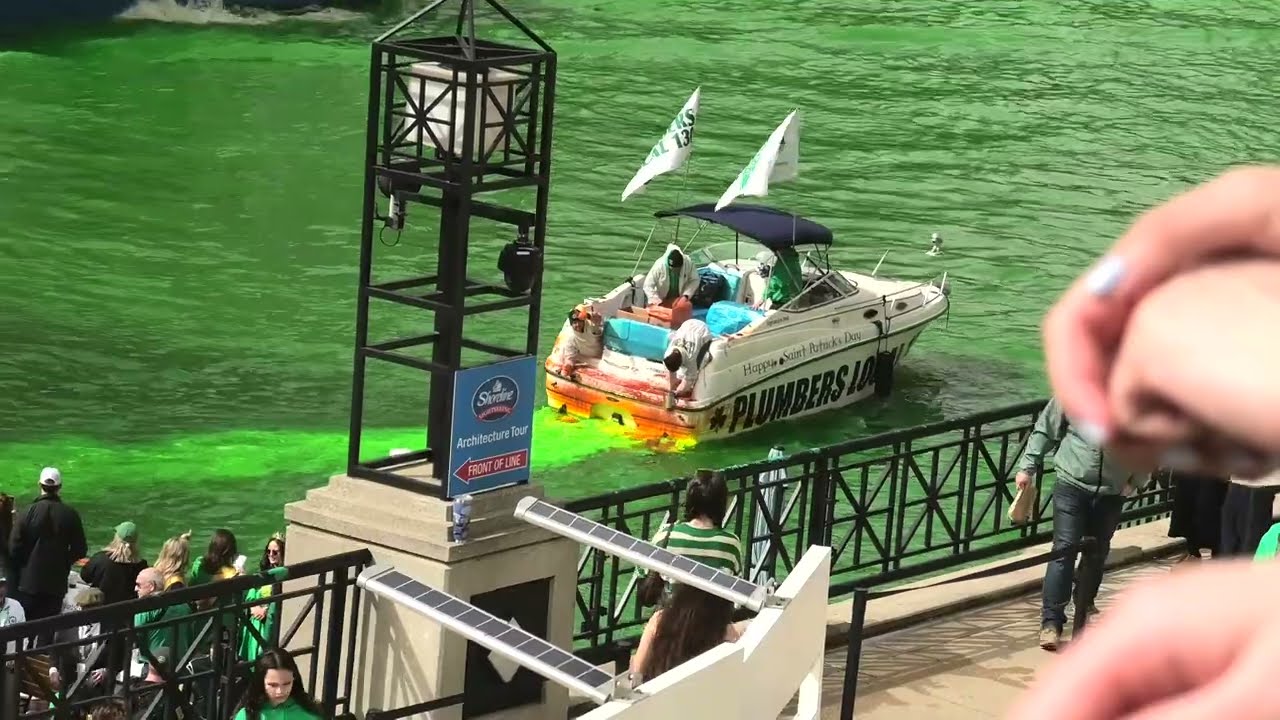 Panasonic HC VX3 4K Camcorder 24X Zoom Test Ft. Chicago River Dyeing Green For Saint Patrick's Day