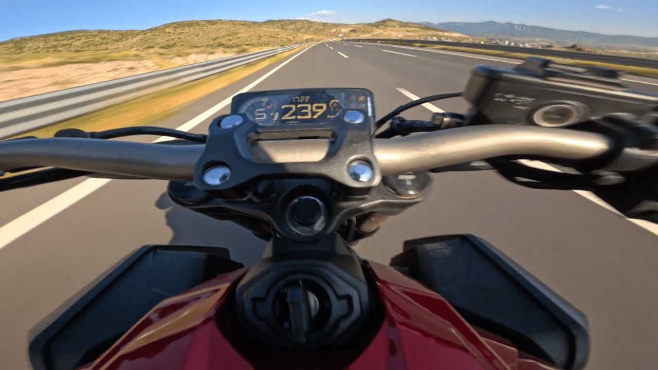 HONDA CB650R POV -TOP SPEED TEST -TUNNEL -QUICKSHIFTER - AKRAPOVIC Exhaust Pure Sound - İZMİR [4K]