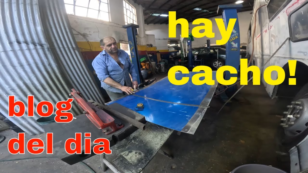 probando a ver si me caigo tapando las Ventanas conversión a Motorhome
