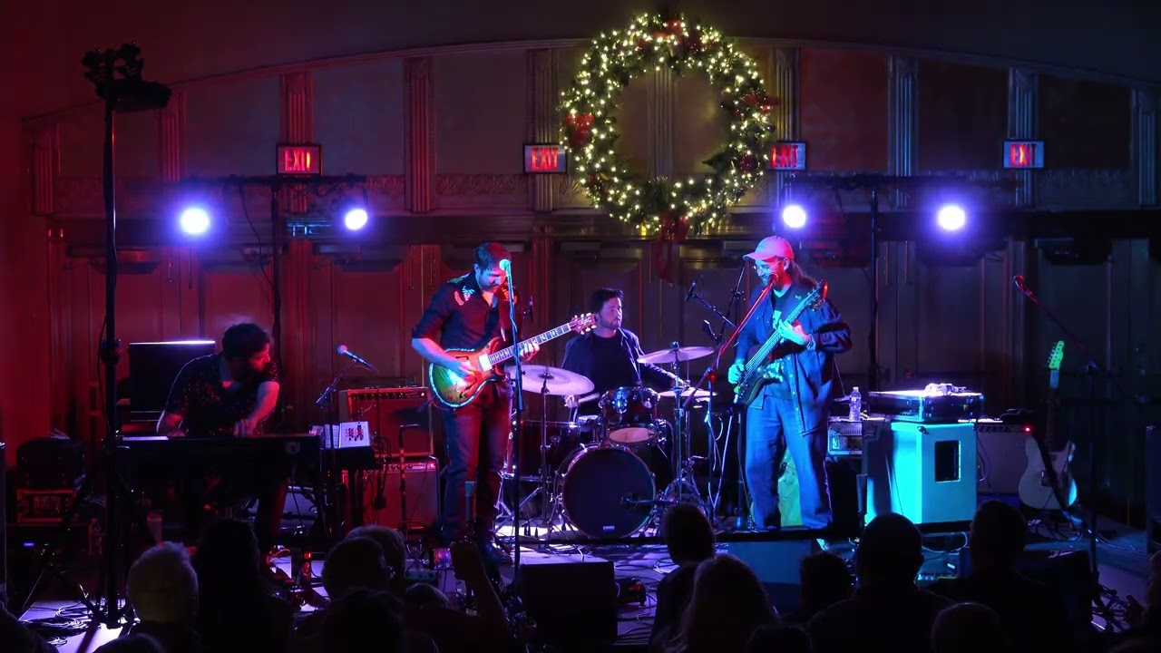 Eli Winderman, Jonathan Colman, John Kimock WCK Trio w/ Mike Mizwinski - Help on the Way